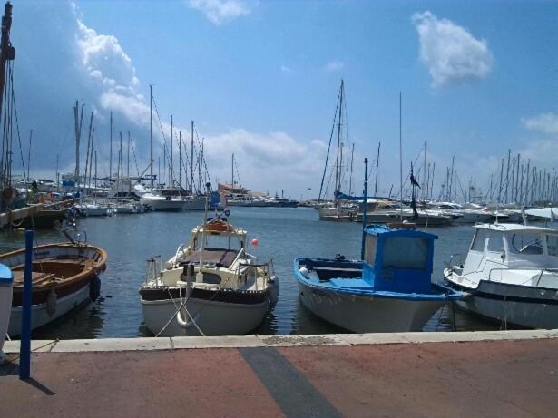 Le Pesquier Apartment La Ciotat Luaran gambar